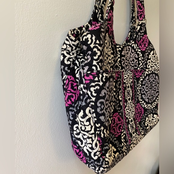 VERA BRADLEY Triple Zip Tote Bag in Canterberry Magenta (Retired Pattern) - Picture 5 of 14